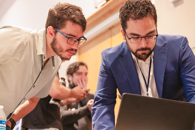 Two students at the senior design expo