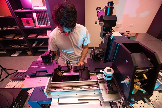 FIU Knight School I-Cave Virtual Reality Lab