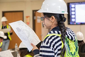 Young student experiences FIU Trimble Boot Camp