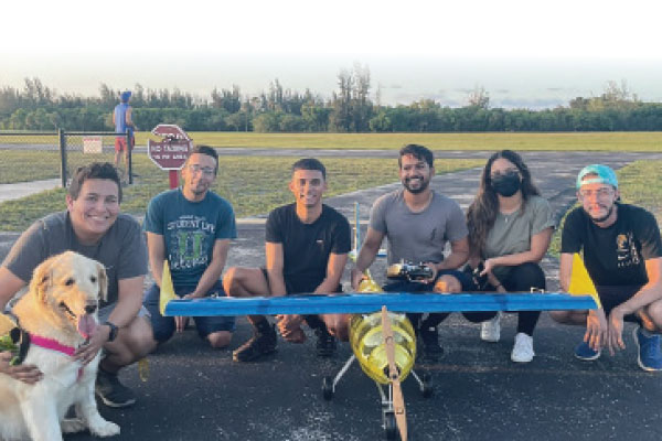 FIU students at aircraft design and flying competition